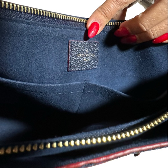 Sold.   LOUIS VUITTON Navy Red
Surene Mm Marine Rouge Monogram Empreinte - Picture 5 of 10